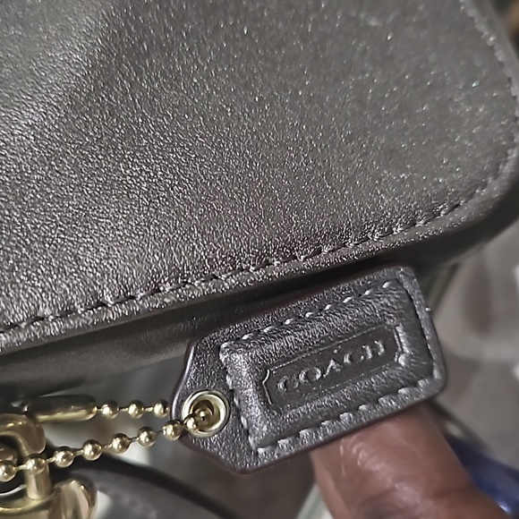 COACH Ashley Wristlet EUC - Picture 3 of 11